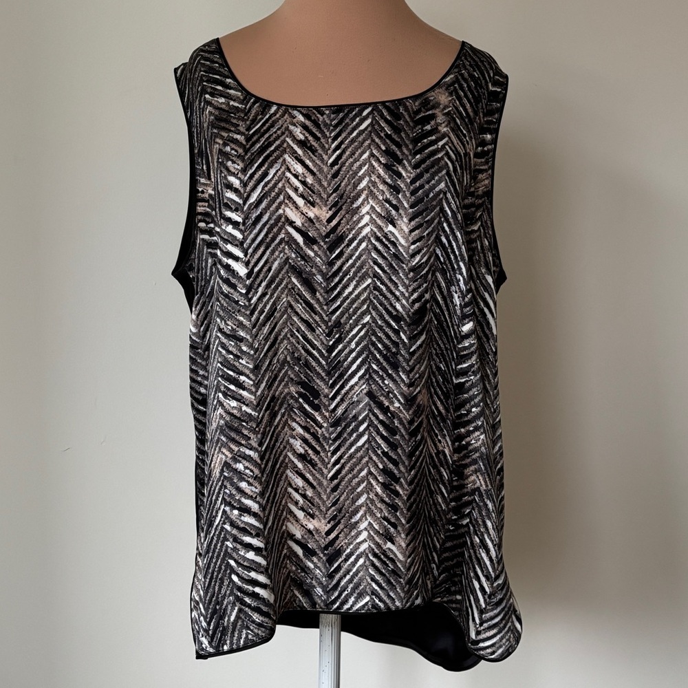 Lafayette 148 Black Multi Herringbone Print Sleeveless Wide Neck Top EUC Size L